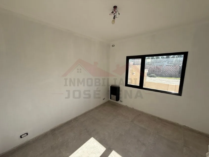 Casa 2 dorm. A estrenar! - Calle Sargento Cabral (15) N° 1534 e/ 34 y 36. 