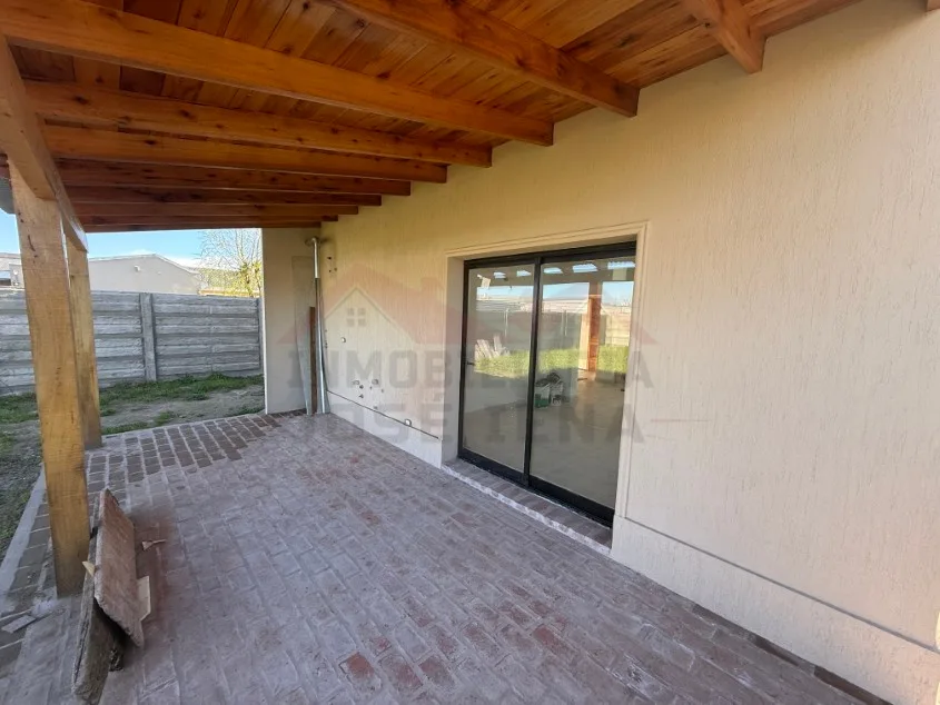 Casa 2 dorm. A estrenar! - Calle Sargento Cabral (15) N° 1534 e/ 34 y 36. 