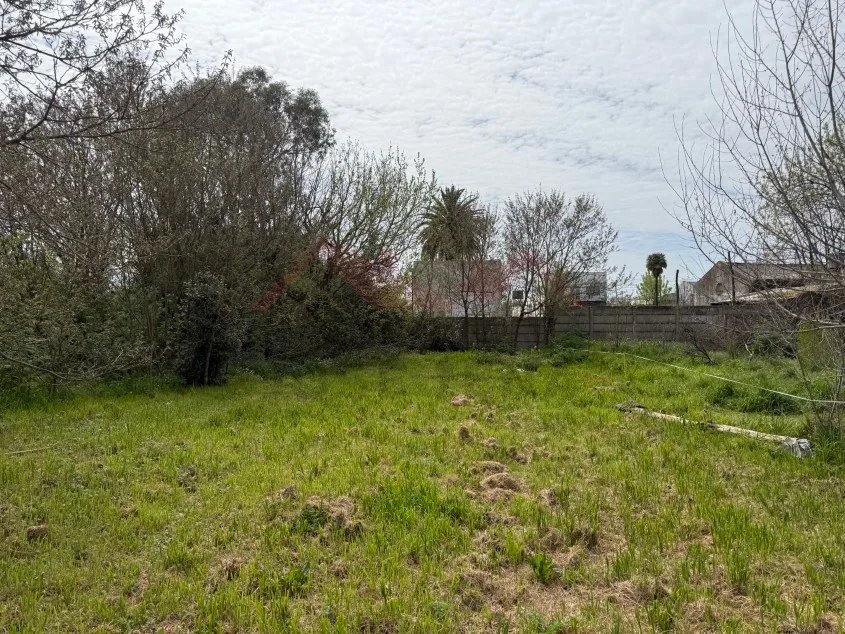 Lote de 1.125 m2 con Casa monoambiente - Calle 28 e/ Paso y Moreno. A 1 cuadra de Avenida 9 de Julio.