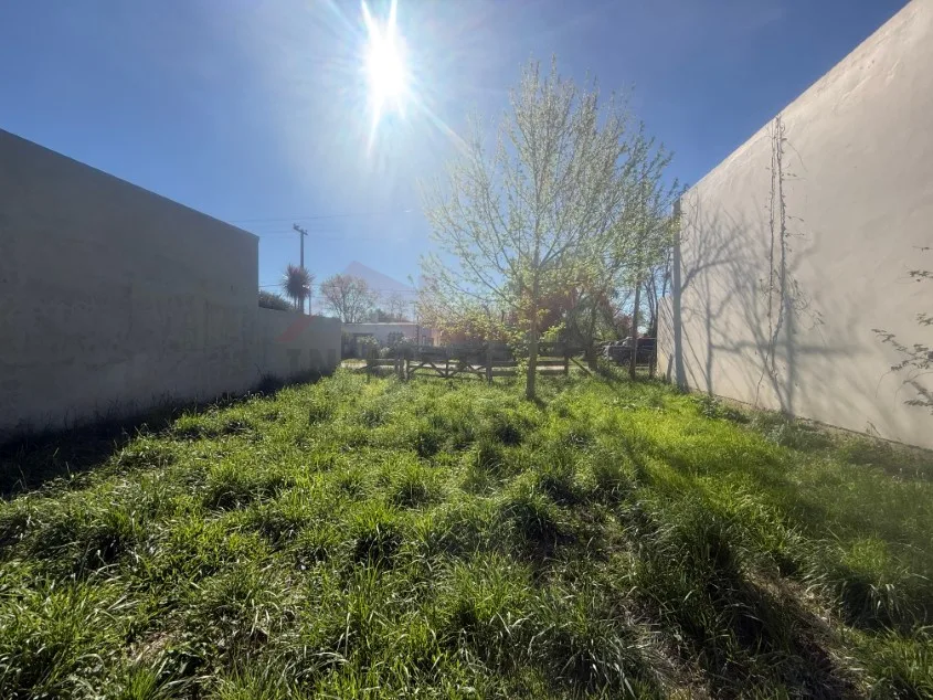 Lote de 12 x 29,57 m - Calle Las Tropas e/ 30 y 32.
