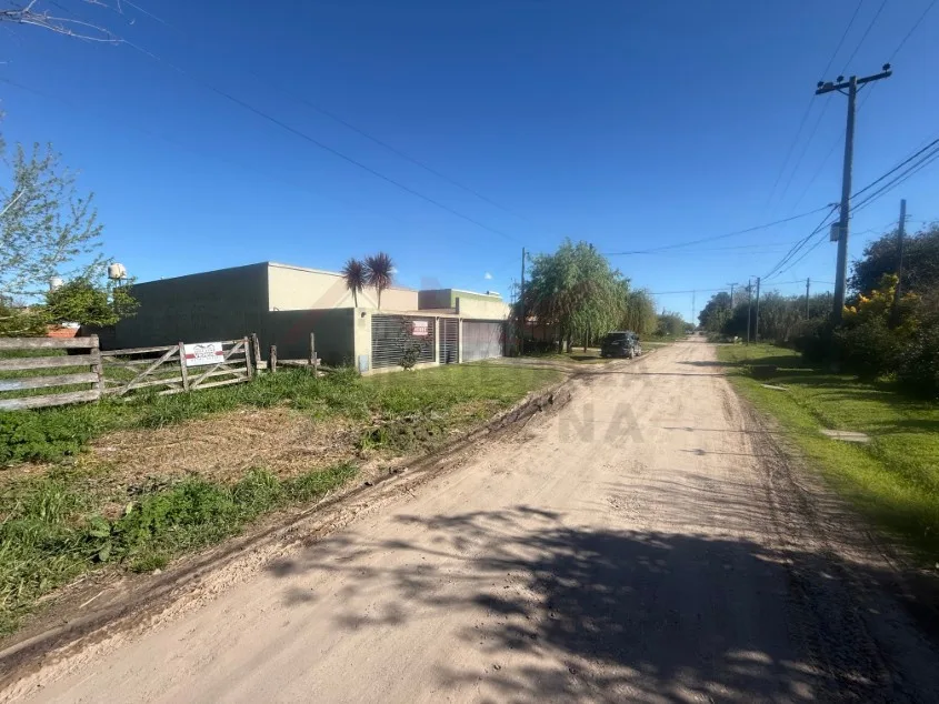 Lote de 12 x 29,57 m - Calle Las Tropas e/ 30 y 32.