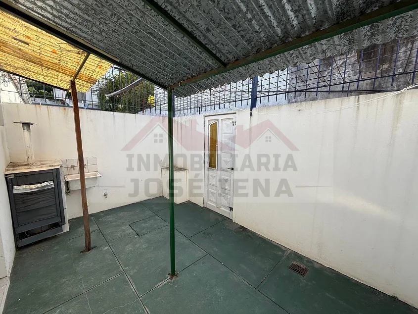 Departamento de 1 dorm. - Calle 10 e/ 63 y 64 Nº 1527.
