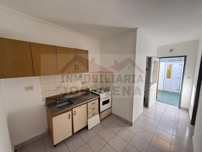 Departamento de 1 dorm. - Calle 10 e/ 63 y 64 Nº 1527.