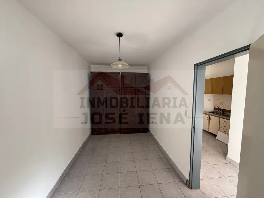 Departamento de 1 dorm. - Calle 10 e/ 63 y 64 Nº 1527.