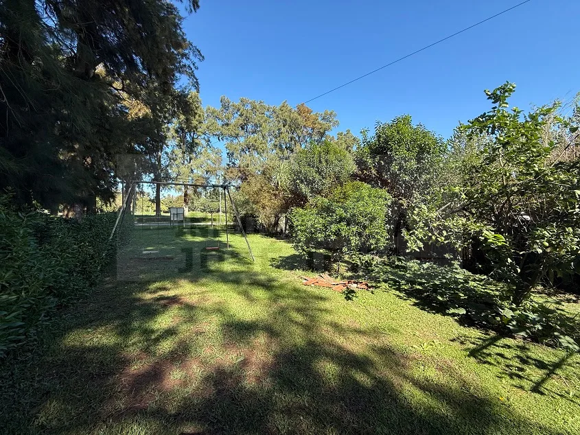 Lote de 10 x 22,5 m - Calle 137 e/ 54 y 56.